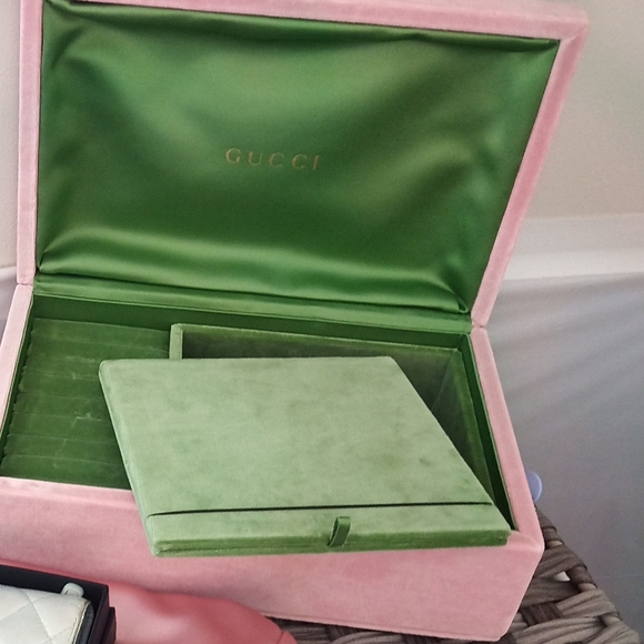 Rare Gucci Pink & Green Velvet Jewelry Box - Picture 2 of 7